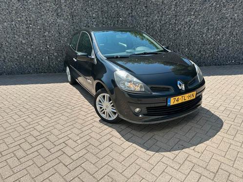 Verkocht ✅. Renault Clio 1.6 16V 82KW 3-DRS 2006 Zwart, Auto's, Renault, Bedrijf, Clio, ABS, Airbags, Airconditioning, Centrale vergrendeling
