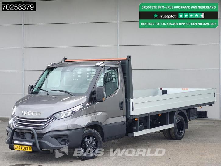 Iveco Daily 35C21 3.0L Black Edition Automaat 210PK 2025-Mod, Auto's, Bestelauto's, Bedrijf, Te koop, Airconditioning, Bluetooth