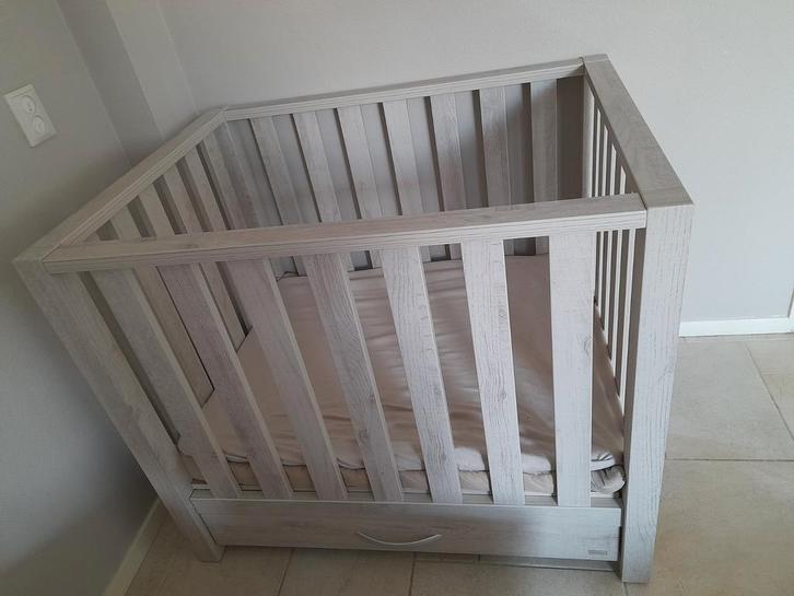 Box Twf Robin, Kinderen en Baby's, Boxen, Zo goed als nieuw, Boxkleed, Ophalen