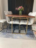 Houten tafel met 5 Must Living stoelen, Huis en Inrichting, Stoelen, Gebruikt, Bruin, Ophalen of Verzenden, Vijf, Zes of meer stoelen