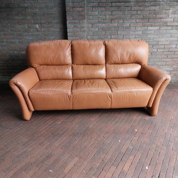 Diverse woonhuismeubels zie afbeeldingen beschikbaar voor biedingen