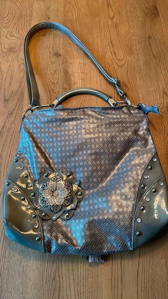 Keurige, puntgave tas.  Meerdere binnenvakken., Sieraden, Tassen en Uiterlijk, Tassen | Damestassen, Nieuw, Handtas, Ophalen of Verzenden