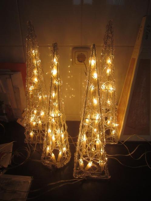 kerst vensterbank piramide kegel met verlichting  47 cm hoog, Diversen, Kerst, Zo goed als nieuw, Ophalen of Verzenden