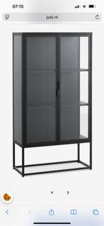 Vitrinekast Virum 2 deuren zwart, Huis en Inrichting, Ophalen, Zo goed als nieuw, 25 tot 50 cm, 150 tot 200 cm
