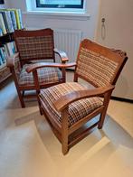 Twee vintage fauteuils met houten frame, Ophalen