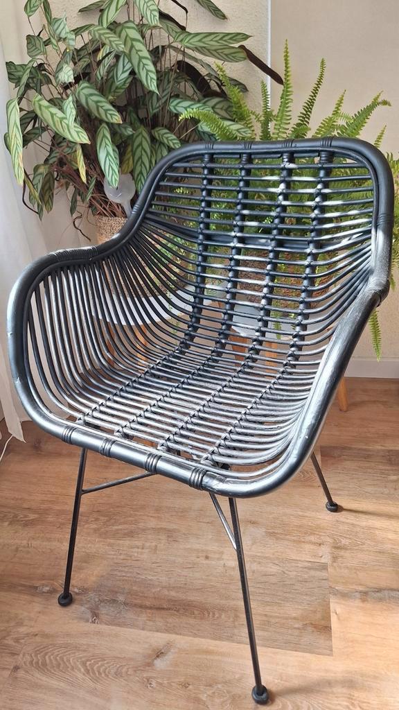Stoel Julan - rotan - zwart Leen en Bakker, Huis en Inrichting, Stoelen, Zo goed als nieuw, Eén, Zwart, Ophalen