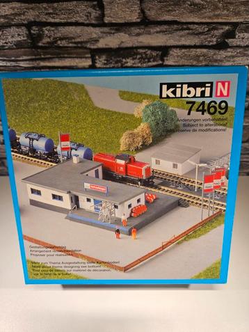 Oliedepot buro kibri Bouwpakket n spoor trein 1:160 beschikbaar voor biedingen