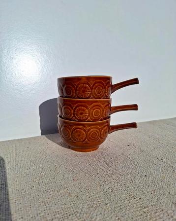 Vintage bakjes soepkommetjes Tams England bruin retro motief beschikbaar voor biedingen