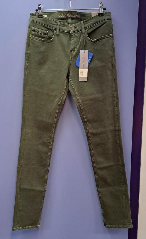 Calvin Klein nieuw kakigroene broek Skinny Mid Rise 29 48090, Kleding | Dames, Broeken en Pantalons, Nieuw, Maat 36 (S), Groen
