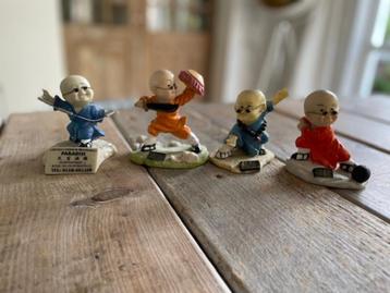 4 beeldje Shaolin monnik. Reclame Chinees restaurant Kung fu beschikbaar voor biedingen