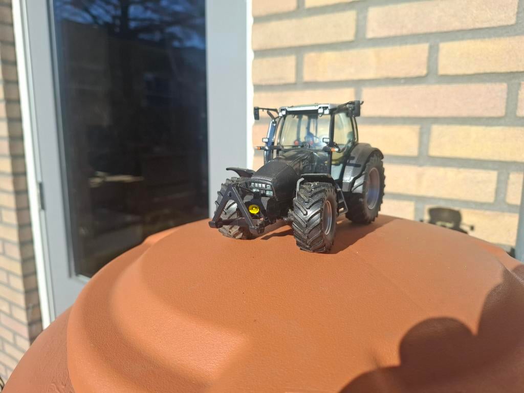 Deutz Fahr K100 Special Edition 1:32 Universal Hobbies, Overige merken, 1:32 tot 1:50, Overige typen, Nieuw