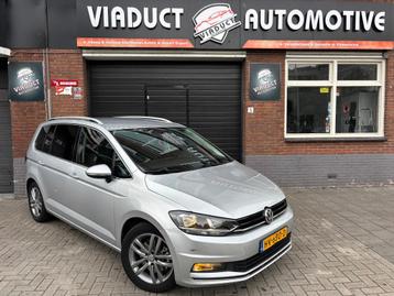Volkswagen Touran 1.6 TDI SCR Highline DSG Stoel Massage beschikbaar voor biedingen