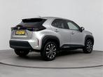 Toyota Yaris Cross 1.5 Hybrid Dynamic Limited (bj 2024), Auto's, 12 maanden, Stof, Gebruikt, 116 pk