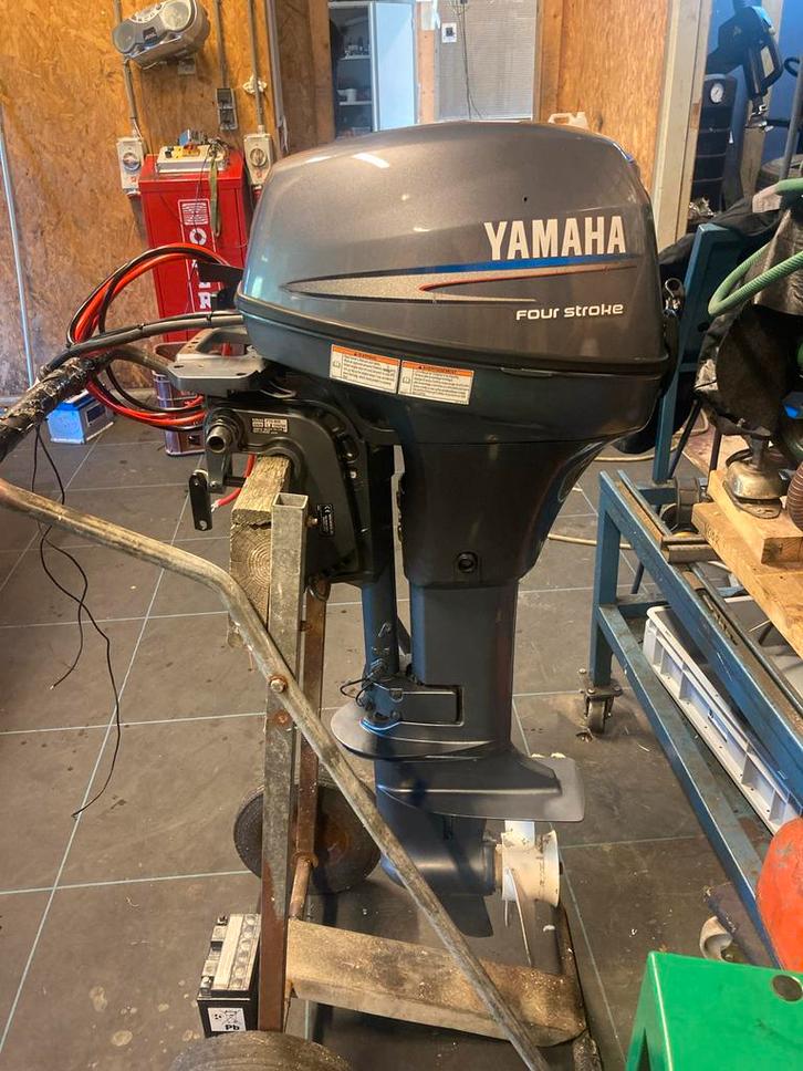 Yamaha 9.9pk Langstaart Hi trust 4-takt 2010, Watersport en Boten, Buiten- en Binnenboordmotoren, Gebruikt, Benzine, Buitenboordmotor