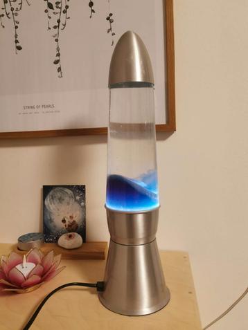 Vintage lavalamp blauw / paars beschikbaar voor biedingen