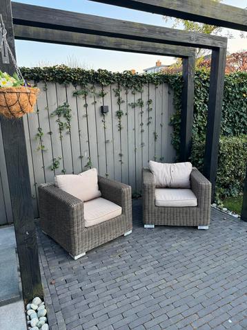 Loungestoelen beschikbaar voor biedingen