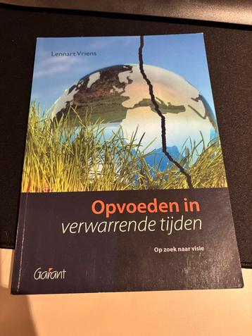 Opvoeden in verwarrende tijden - Lennart Vriens beschikbaar voor biedingen