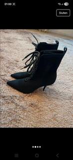 Zara hakken, Kleding | Dames, Ophalen of Verzenden, Zo goed als nieuw, Zwart