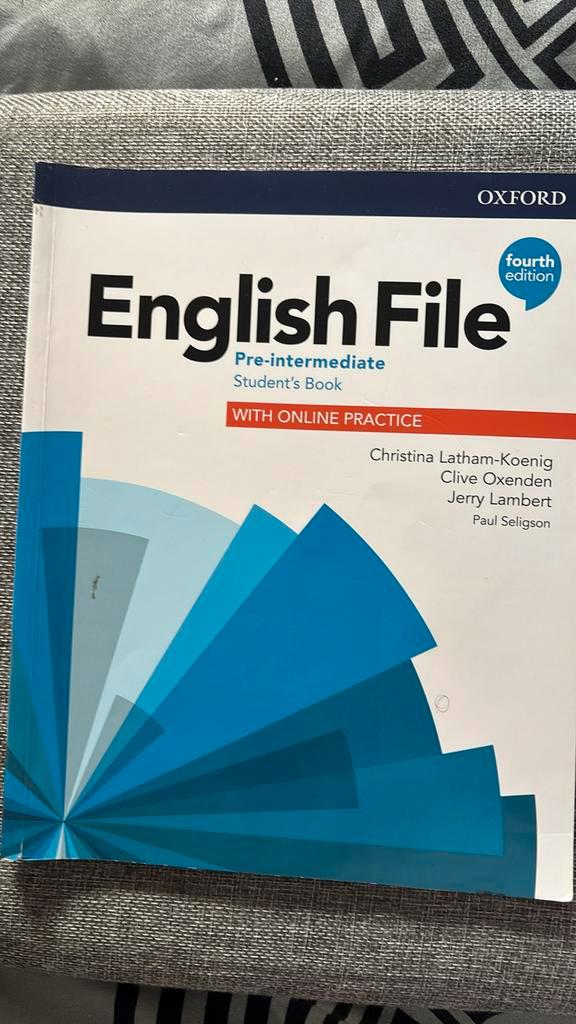 English File Pre intermediate, Boeken, Schoolboeken, Zo goed als nieuw, Engels, Overige niveaus, Ophalen of Verzenden