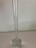 Vintage Spijkervaasje - Uniek!, Wit, Ophalen of Verzenden, Minder dan 50 cm, Glas