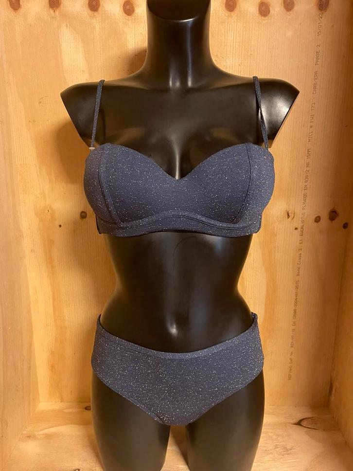Roxy push up bikini maat m kan strapless, Kleding | Dames, Badmode en Zwemkleding, Nieuw, Bikini, Blauw, Verzenden