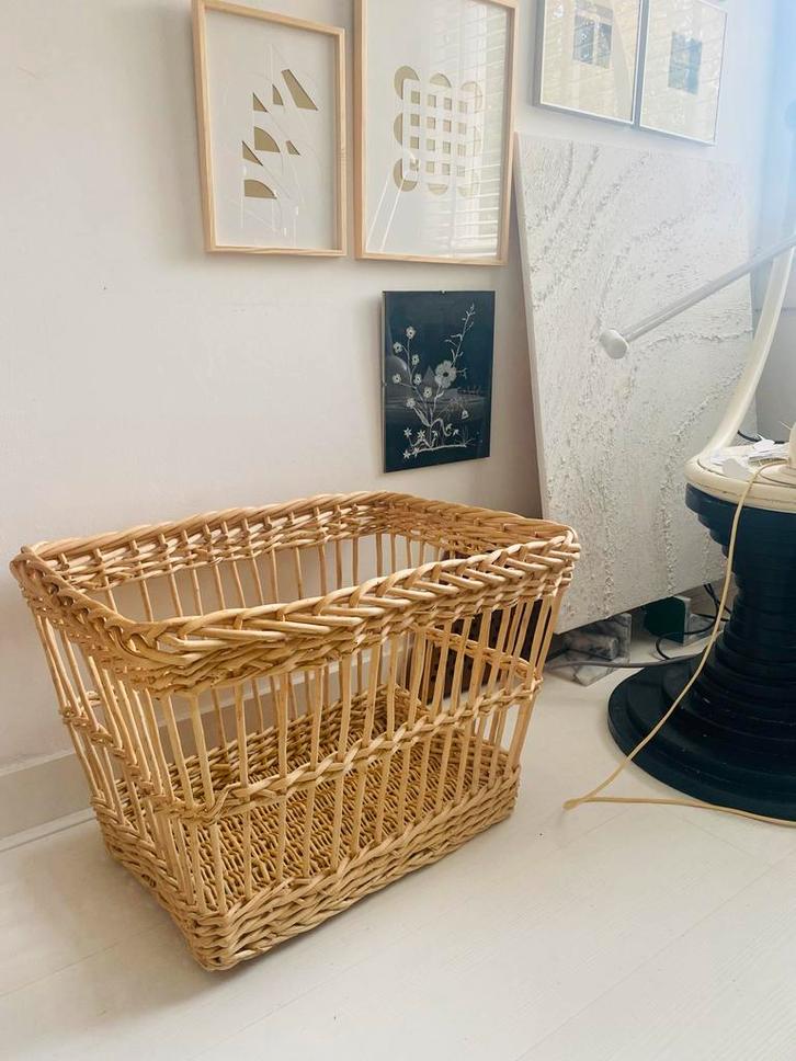 Grote rieten mand   Zara Home, Huis en Inrichting, Woonaccessoires | Schalen en Manden, Zo goed als nieuw, Overige materialen