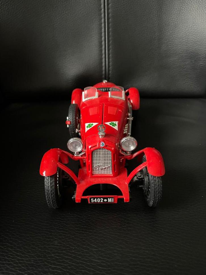 Alfa Romeo 2300 Monza (1934) Bburago, Hobby en Vrije tijd, Modelauto's | 1:18, Zo goed als nieuw, Bburago, Ophalen of Verzenden