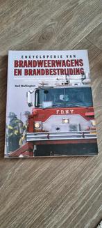 Boek over brandweerwagens, Ophalen of Verzenden, Nieuw, Vrachtwagen