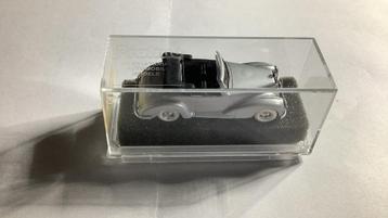 Praline Art:4204 Mercedes Benz 300 is' luxus licht zilver beschikbaar voor biedingen