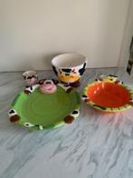 Koe servies bord schaaltje kom en eierdop NIEUW, Nieuw, Ophalen of Verzenden, Bord(en), Overige stijlen