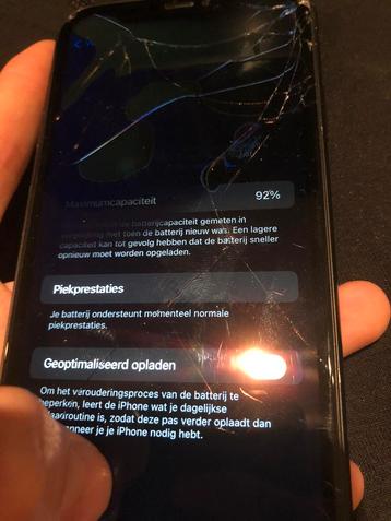 Zwarte Iphone xr 92% beschikbaar voor biedingen