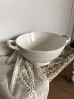 Kom beboterd petrus regout, Antiek en Kunst, Antiek | Servies los, Ophalen of Verzenden