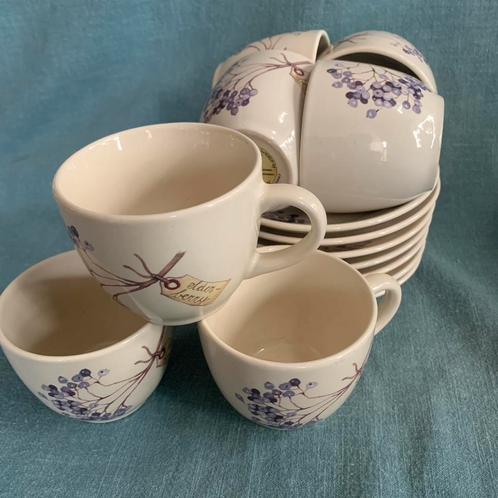 Jet ter Steege 7x kop en schotel elderberry (vlierbes), Huis en Inrichting, Keuken | Servies, Zo goed als nieuw, Kop(pen) en/of Schotel(s)
