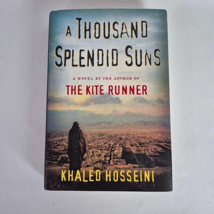 A thousand splendid suns - Khaled Hosseini, Boeken, Literatuur, Zo goed als nieuw, Verzenden