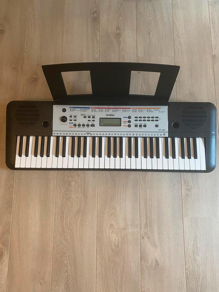YAMAHA YPT-260 keyboard, Muziek en Instrumenten, Keyboards, Zo goed als nieuw, 61 toetsen, Yamaha, Ophalen of Verzenden