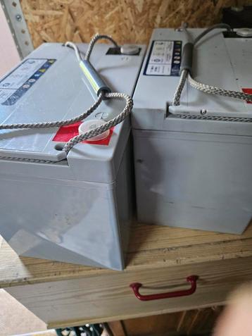 2 x 12volt 85ah Move Scootmobiel accu's beschikbaar voor biedingen