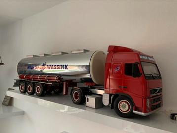 Tamiya Volvo fh3 incl tank trailer nijhof wassink 