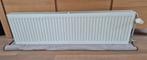 Paneelradiator DeLonghi T22 (2 stuks), Doe-het-zelf en Verbouw, Verwarming en Radiatoren, Ophalen, 30 tot 80 cm, Radiator, Zo goed als nieuw