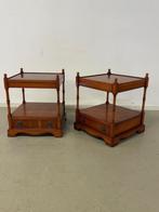 Lamptafel taxus, 2 stuks, Minder dan 55 cm, Gebruikt, Engels / Klassiek, Rechthoekig