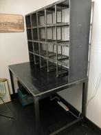 Zwart stalen bureau van New Routz, Huis en Inrichting, Bureaus, Ophalen, Gebruikt