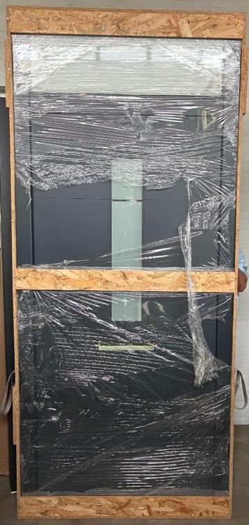 Aluminium voordeur met bovenlicht 107 x 247 cm Links 7016 beschikbaar voor biedingen