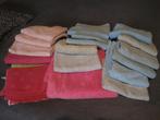 16 badhanddoeken, 1 badlaken en 3 keukendoeken. Gratis., Ophalen, Gebruikt, Handdoek