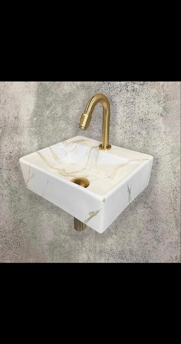 Wiesbaden Fonteinset Leto Goud 335x290x115 beschikbaar voor biedingen