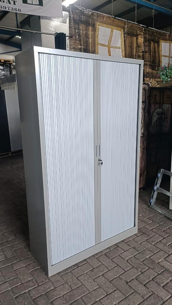 Metalen roldeurkast archiefkast, Huis en Inrichting, Kasten | Roldeurkasten en Archiefkasten, Gebruikt, 150 tot 200 cm, 100 tot 150 cm