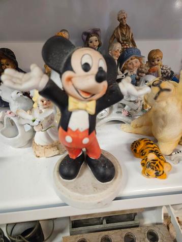Mickey mouse beeldje beschikbaar voor biedingen