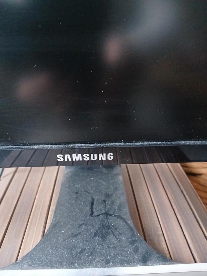 Samsung Monitor - in zeer goede staat 4 K, Computers en Software, Monitoren, Gebruikt, 60 Hz of minder, HDMI, LED, Full HD, 5 ms of meer