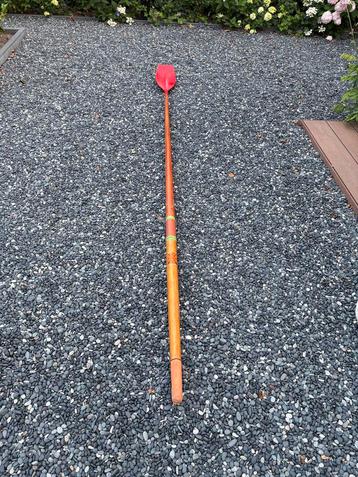 Houten riem (roeien) beschikbaar voor biedingen