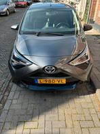 Toyota Aygo 1.0 Vvt-i 72pk 5D 2021 Grijs, Stof, Zwart, 4 stoelen, Origineel Nederlands