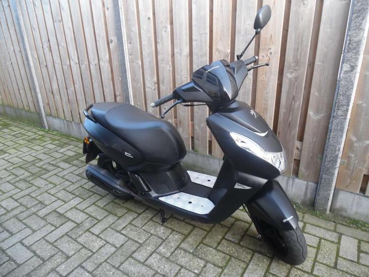 INRUILER Peugeot Kisbee Black Edition 1-2019 14.103km 25km, Fietsen en Brommers, Scooters | Peugeot, Zo goed als nieuw, Overige modellen