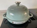 Le creuset 24 cm broodpan, sea salt, nieuw, Huis en Inrichting, Keuken | Potten en Pannen, Gietijzer, Nieuw, Ophalen of Verzenden